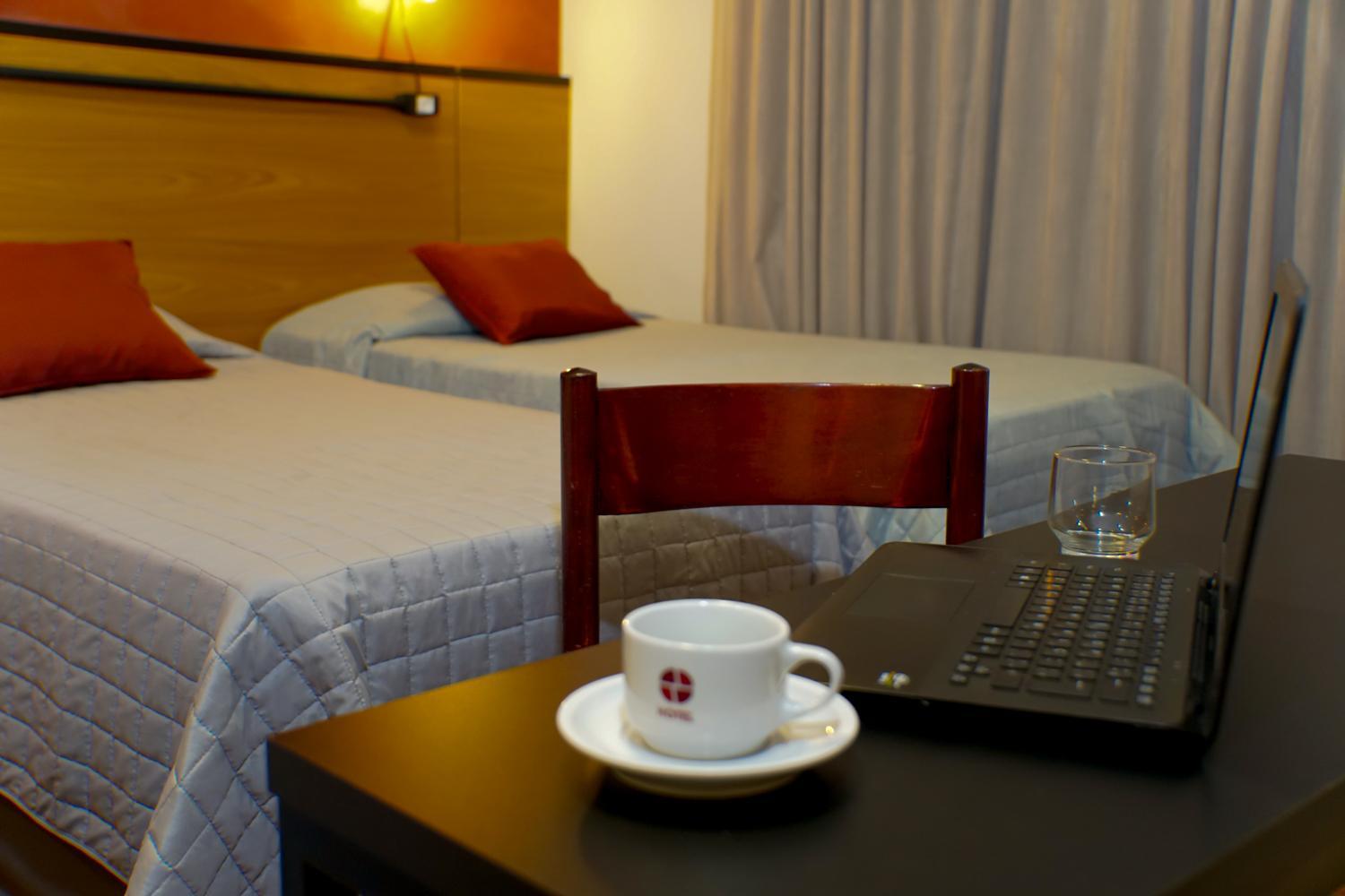 Hotel Euro Suite Pocos De Caldas By Nacional Inn Zewnętrze zdjęcie